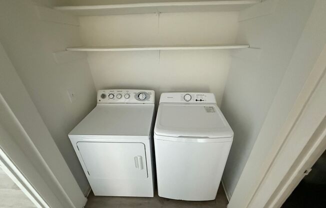 2 beds, 1.5 baths, $1,400, Unit UNIT D