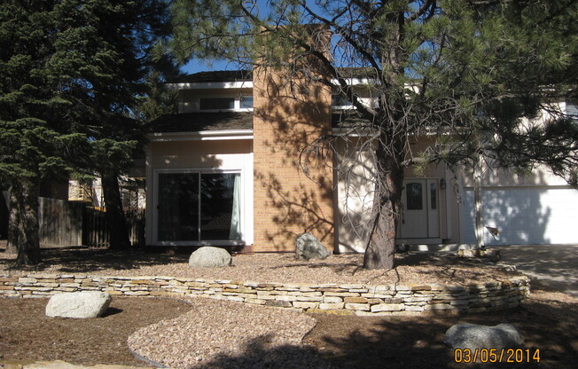 4 beds, 2.5 baths, $2,795