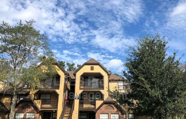 465 FORESTWAY CIR