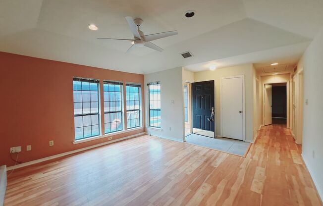 Location, Location, Location! Beautiful 3/2 in Chapel Forest Ready For Move In!