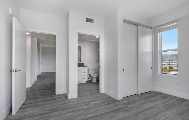 2 beds, 2 baths, 875 sqft, $2,905, Unit 505
