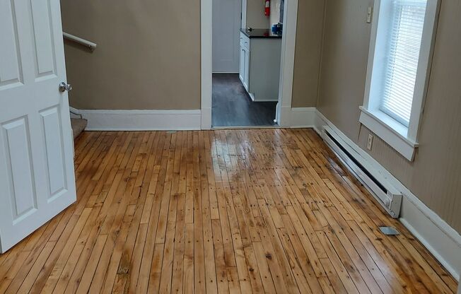 2 beds, 1 bath, 790 sqft, $1,290, Unit 705 Conway St