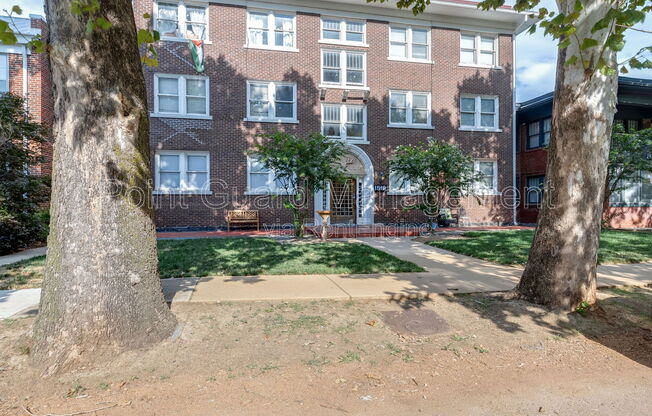 Studio, 1 bath, 675 sqft, $875, Unit 11