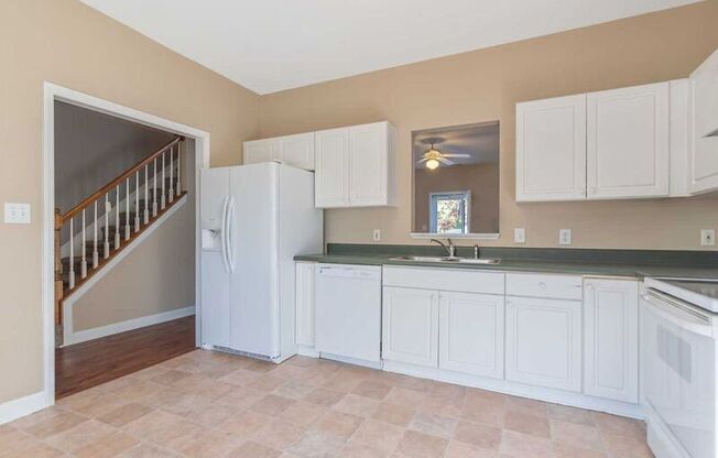 5813 NEUSE WOOD DR