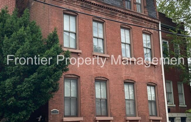 2511 S 9th St.