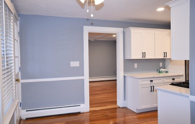11 HAMMOND ST