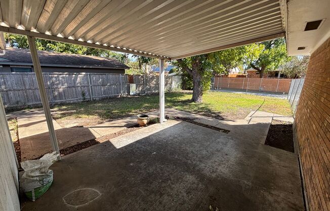 3 beds, 2 baths, $2,175