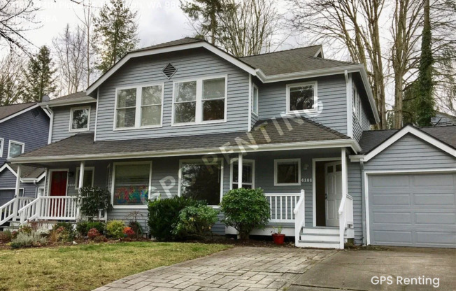 Spacious Two-Level Klahanie Townhome – Nature at Your Doorstep!