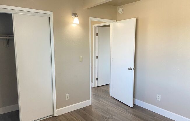 2 beds, 1 bath, 986 sqft, $1,950, Unit 610 B