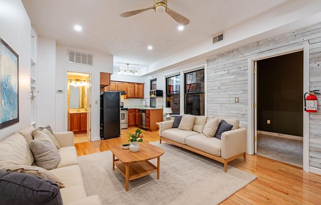 1321 Fairmont St NW
