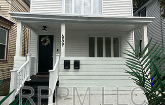 659 NASSAU ST
