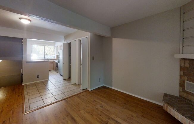 Spacious Willow Springs Townhome Near Trails, Shopping & Dining