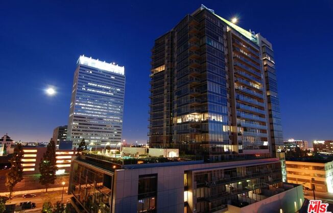 1 bed, 1 bath, 1,040 sqft, $3,000, Unit 418