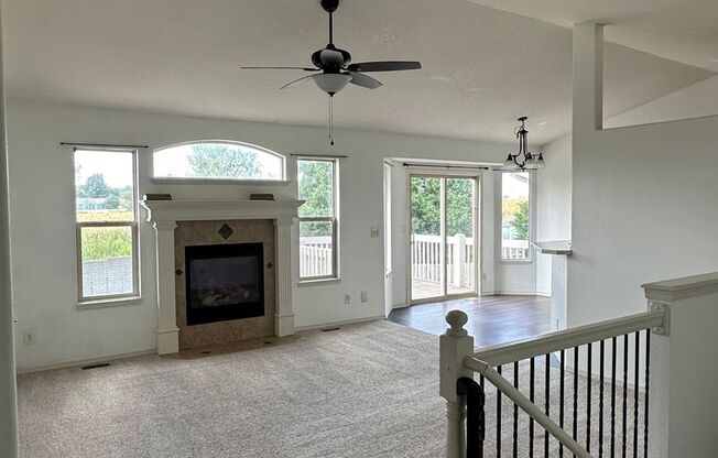 Beautiful Updated 5 Bedroom Home - Derby ,KS