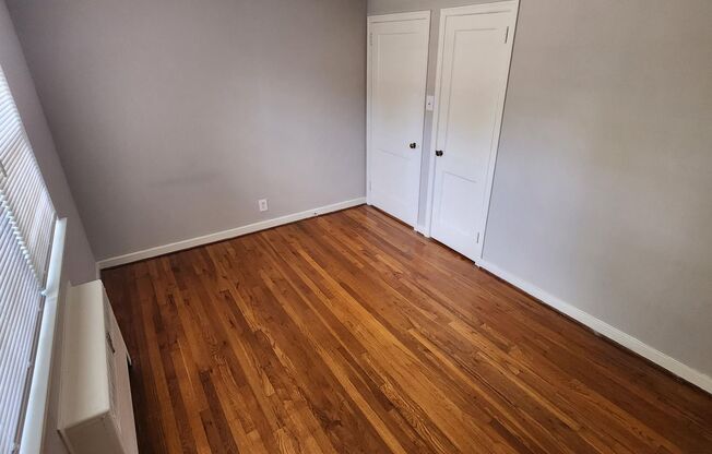 2 beds, 1 bath, 897 sqft, $2,335, Unit G-01