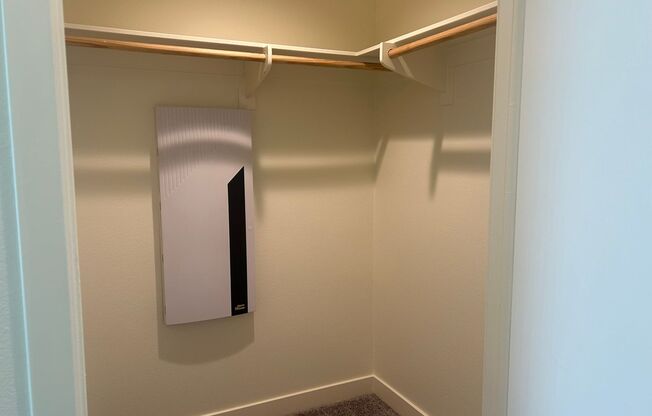 2 beds, 2 baths, 890 sqft, $2,575, Unit 428