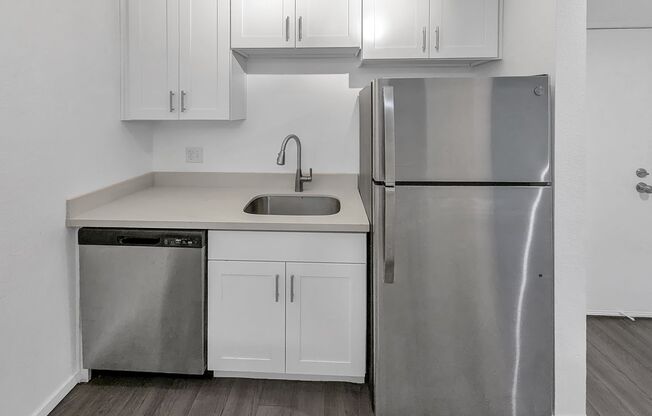 Studio, 1 bath, 410 sqft, $1,295, Unit 408