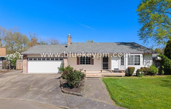 3 Bed, 2 Bath Home in Wilsonville on a Cul-de-sac with Large Backyard
