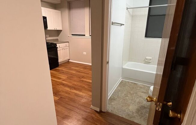 3 beds, 1 bath, $1,325, Unit CA 127B