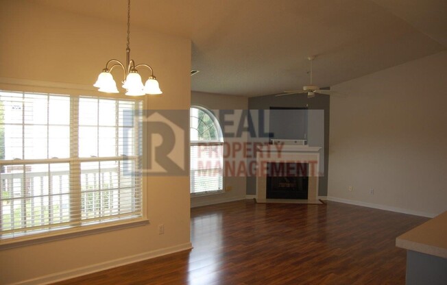 2 beds, 2 baths, $1,200