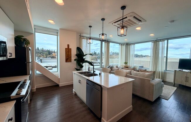 1 bed, 1 bath, 450 sqft, $2,450, Unit 410-401