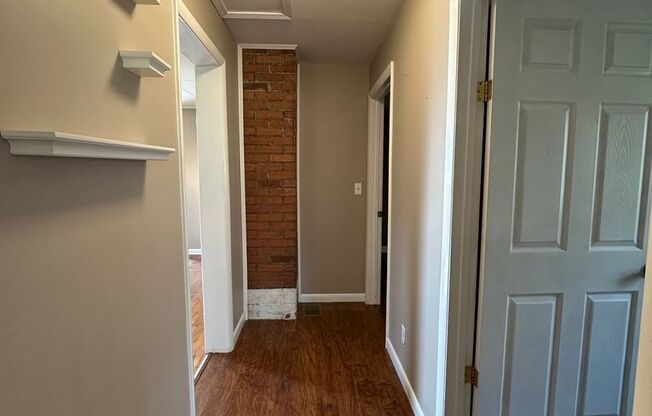 3 beds, 1 bath, $1,400