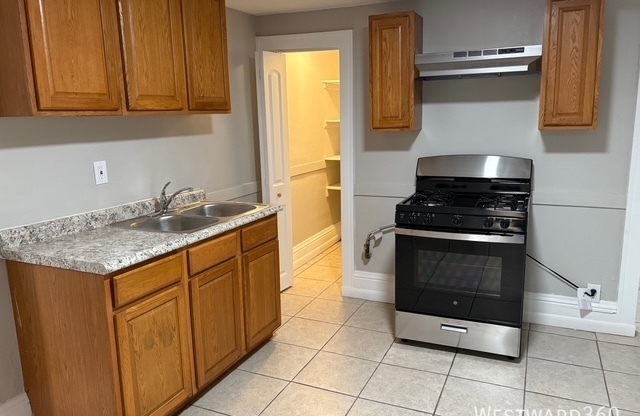 4011 ELM ST