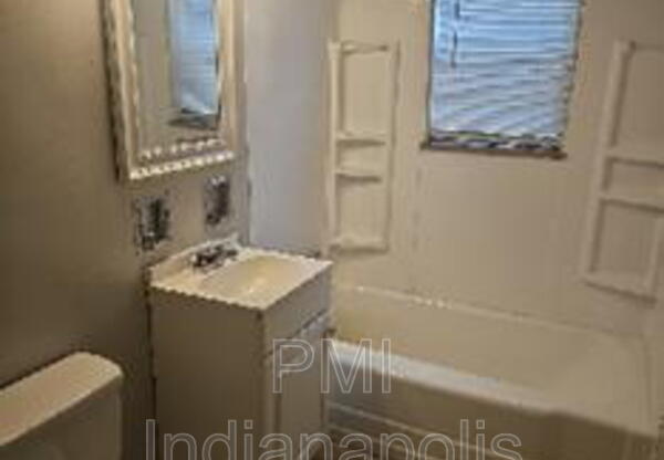 8 N BUTLER AVE