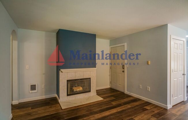 Great Two Bed Two Bath One Level Unit In the Oswego Bay Condominiums with Outdoor Pool is a Must See!