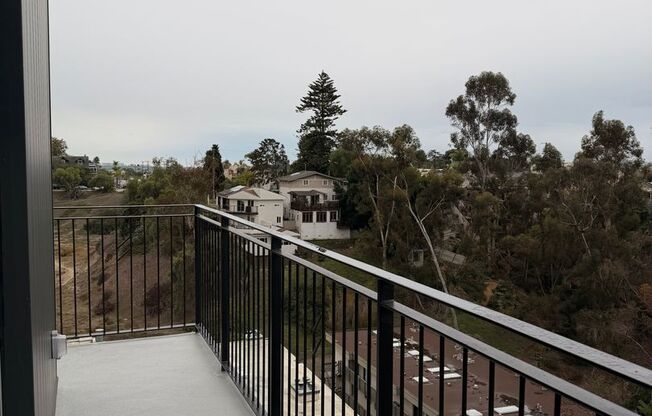 2 beds, 2 baths, 816 sqft, $4,225, Unit 805