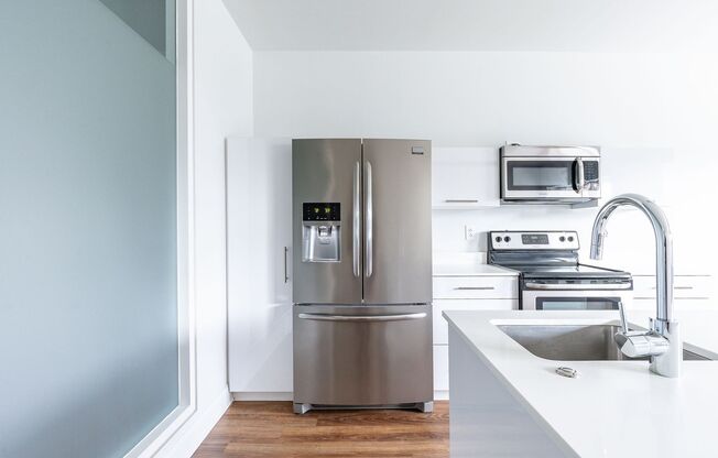 1 bed, 1 bath, 764 sqft, $1,743, Unit GL-15