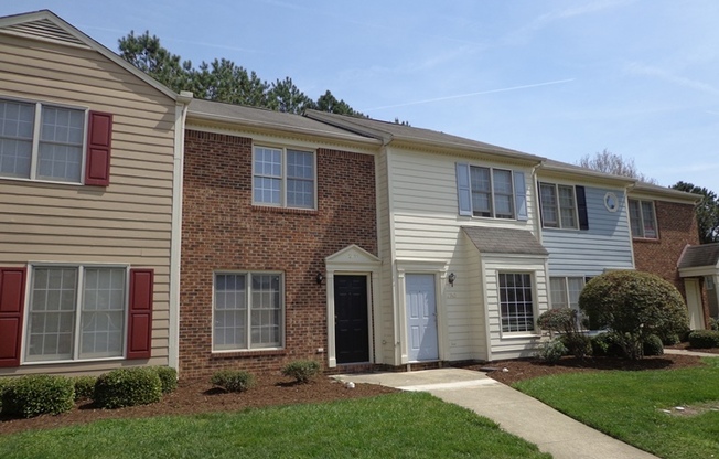 2 beds, 1.5 baths, $1,425