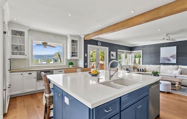 Gorgeous Ocean-View 5 Bedroom Pool Home!