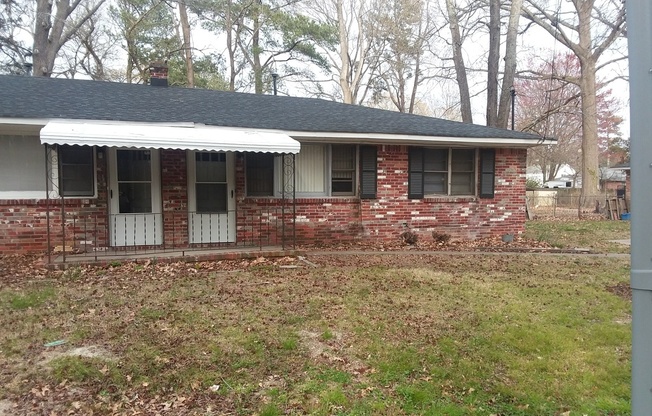 Chesapeake: 2 Bedroom 1 Bathroom Duplex