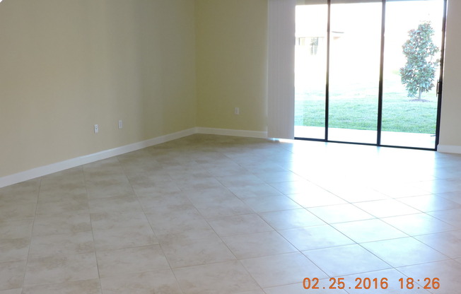 4BD/4BA Beautiful Home in Alexander Ridge