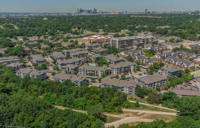 lease apartments in East Dallas, TX