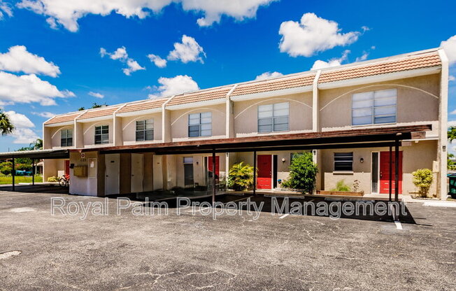 1123 SW 48th TER