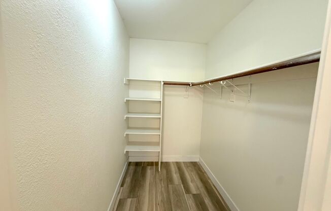 2 beds, 2 baths, $1,400, Unit APARTMENT 1110