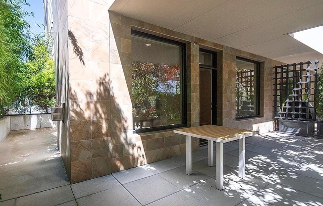 The Danielle Condominiums ~ Ballard