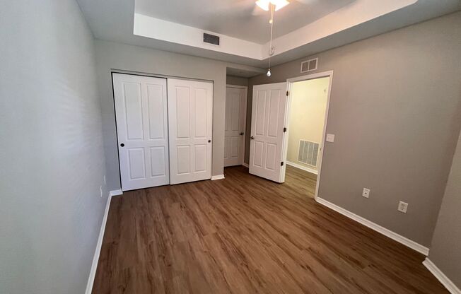 3 beds, 2.5 baths, $2,300, Unit # #B 203