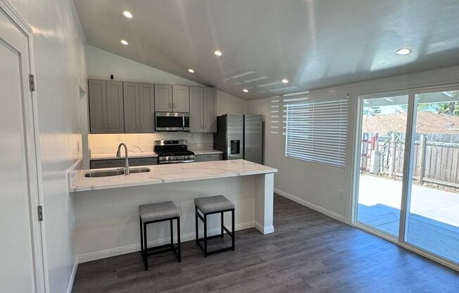 Stunning 3-Bedroom, 2-Bathroom Fully Remodeled Home in Allied Gardens