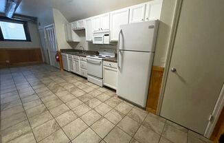 1 bed, 1 bath, $995, Unit Unit 7