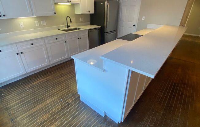 2 beds, 1 bath, 1,000 sqft, $1,265, Unit 101