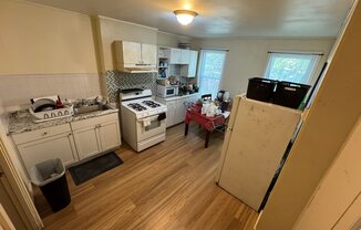 68 LONDON ST