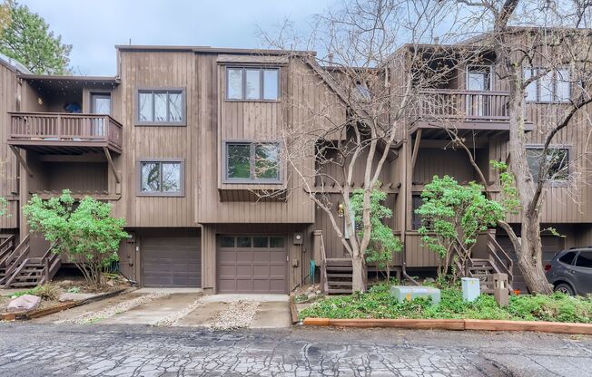 Convenient 2 BDR / 2.5 BA near all things Downtown Boulder