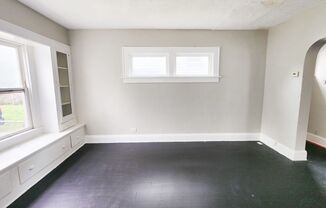 3 beds, 1 bath, $1,250