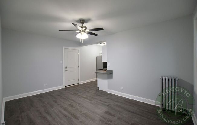 1 bed, 1 bath, 420 sqft, $1,650, Unit 406