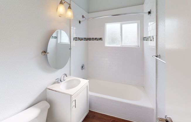 1 bed, 1 bath, 636 sqft, $1,795, Unit 126