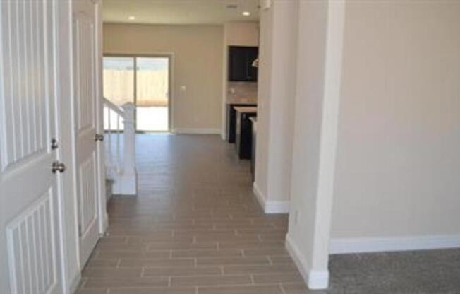 2439 VALDES DR