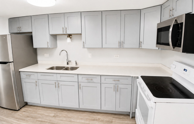 Comfortable Apartment Living in Summit, IL